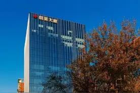 广东汕头首富：74岁女企业家坐拥2家上市公司，家族财富175亿元图片