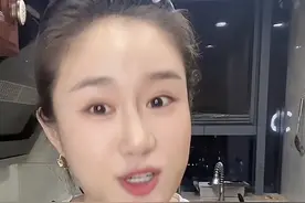 白鸽直播谈与刘亮离婚：一切都是最好的安排，我和小哥依然是亲人图片