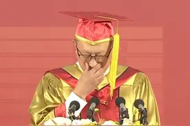 国科大校长含泪致辞谈黄令仪：我国芯片强国之路还有多远？图片