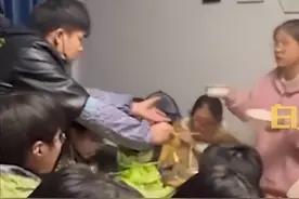 暖心！贵州一班主任自掏800元请住校生们来家里吃火锅：他们最近的表现让我非常感动，想让他们放松下图片