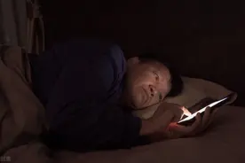 游戏结束了，而我只能站在原地图片