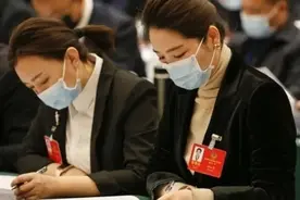 两会留言“应该给失信人松松绑”图片