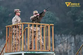 新春走军营|武警六盘水支队组织新兵开展执勤专业技能训练图片