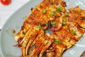 在家也能做出鲜美的铁板鱿鱼，简单易学，告别外出购买的烦恼！图片