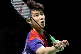 这一届的世锦赛冠军都在用什么球拍图片