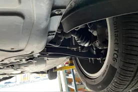 走烂路车身异响，是更换摆臂？还是更换衬套？更换后要做定位吗？图片