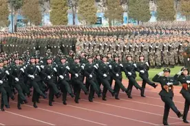 发放21式作训服，是否意味着中国正面临着安全挑战？图片