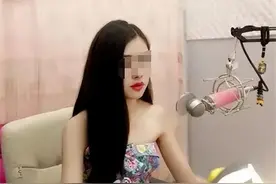 2019年，深夜女主播牵出5亿大案，警方查出非法直播吸金内幕图片