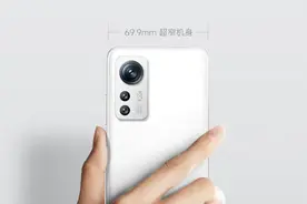 小米12S云吐槽：1999元交个朋友，3999元只能凉凉？图片