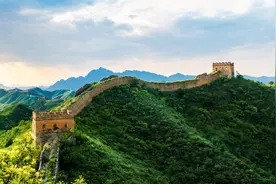 时评：肩负历史使命 书写“民生答卷”图片