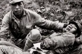 现实中，人被子弹击中后还能活多久？老兵：别被电视剧误导了图片