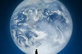 微信启动画面的谜题:小人是谁,地球意味着什么?图片