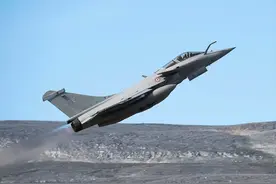 印度为何购买90架阵风？南亚两国空军崛起，歼10C出口形势大好图片