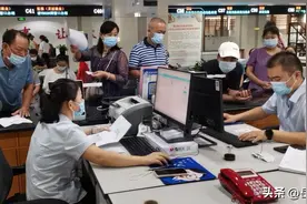 养老金迟迟未到账 部门积极处理解民忧图片