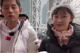 直板球拍，球拍是重了好，还是轻了好，黄金重量是多少图片