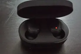 Redmi AirDots 2 耳机右耳机充不上电 解决方法图片