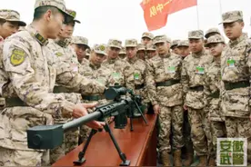 20式枪族快速列装全军，武警部队都用上QBU201型12.7mm狙击步枪图片