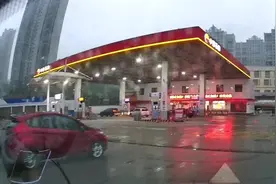 加油需要固定品牌？中石油跟中石化的混加会伤车？别被谬论误导了图片