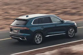 是升级还是倒退？吉利星越从溜背造型回归传统，销量会说话图片