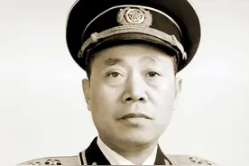 警卫员从井里捞出开国中将的遗体，陈毅拍案而起：陶勇绝不会自杀图片