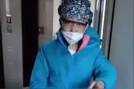 独居老太讹诈后续！快递员月赔5000元，带80岁老父上门道歉遭拒图片