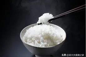 隔夜米饭，到底能不能吃？很多人不知道，看完转发家里人图片