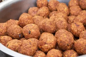 明明很像，为啥一个叫狮子头，另一个却叫四喜丸子？才知道有区别图片