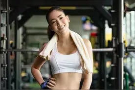 手臂姿势是真实情感的发送器图片