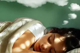 梦见去世的亲人，究竟是好事还是坏事呢？看完这几点恍然大悟！图片