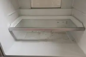 无霜风冷冰箱的出水口你找得到吗图片