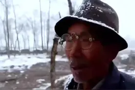 变形记最苦爷爷去世，王晨正跋山涉水送最后一程，替丫头照顾女儿图片