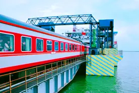 为什么去海南旅行，不要坐火车？过来人：夏天坐很煎熬图片