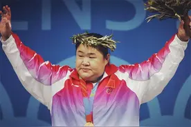 举重冠军唐功红：打破世界纪录，30岁退役，国家奖励4室2厅图片