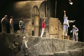 《平凡的世界》主题：熄灭激情，归于平凡图片