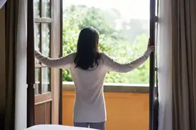 过年回家，房间久不住人，建议用这招改善环境！图片