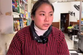 姐姐卖烧饼挣几百万，给弟弟买车房，离婚后不要孩子，继续养弟弟图片