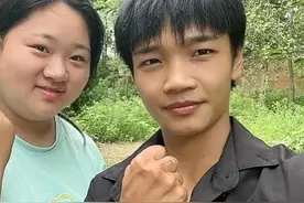 外卖小哥两个月涨粉60万，靠的是一个能吃的老婆图片