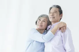 老年人坚持夫妻活动会更长寿？适度保持的8大好处，建议收藏图片