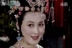 “乌鸡国王后”向梅：“那唯一亏欠过的人”，才是成就她的贵人图片