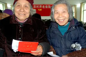 农民参保出台新标准，每年缴费900元，到了60岁能拿1400元吗？图片