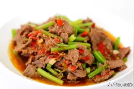 无敌好吃的剁椒牛肉！不上浆不过油，简单几步就能让人食欲大开图片