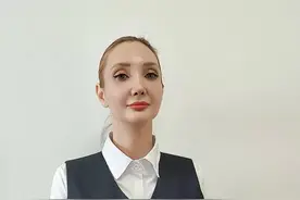 迪拜空姐裸嫁湖北小伙，没车没房没彩礼，只是觉得中国男人好图片