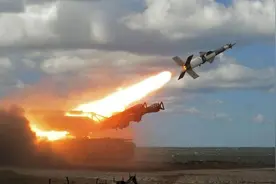 全球最猛的十大防空导弹，红旗-16勉强上榜，俄罗斯称霸榜首图片