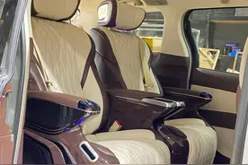 丰田大霸王商务翻新，七座变四座，重拾当年的气派图片