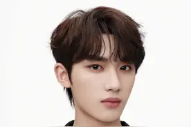 丁程鑫，一个来自小县城明星，团内唯一主舞，来看看他的成长之路图片