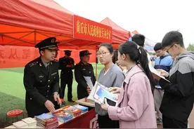 985大学生春季征兵被淘汰，理由让人有些脸红，原来征兵还查这些图片