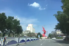 嘉峪关市很小，面积仅1224平方公里，为何它也能成为地级市？图片