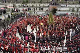 坐着高铁看贵州｜游客如潮水涌来 特产直通大湾区 高铁成榕江经济线产业线发展线图片