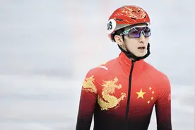 「冬奥最强音」王濛：还是要给武大靖鼓掌 他是中国冰雪一面旗帜图片