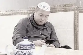 一路走好！“拉面哥”张奴合病逝，曾为震区每天免费做一千碗拉面图片